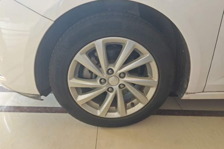 Used Buick Verano 2015 Sedan 15S Automatic Leading Model Exterior 4
