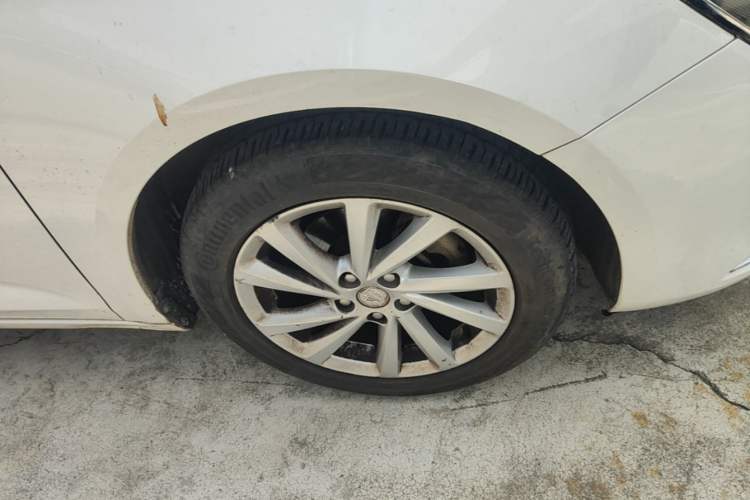 Used Buick Verano 2015 Sedan 15S Manual Entry-Level Model Exterior 4