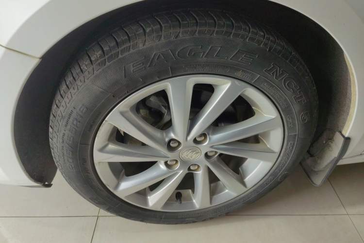 Used Buick Verano 2015 Sedan 15S Automatic Ambition Model Exterior 4