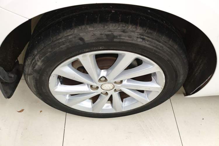 Used Buick Verano 2015 Sedan 15S Automatic Ambition Model Exterior 5