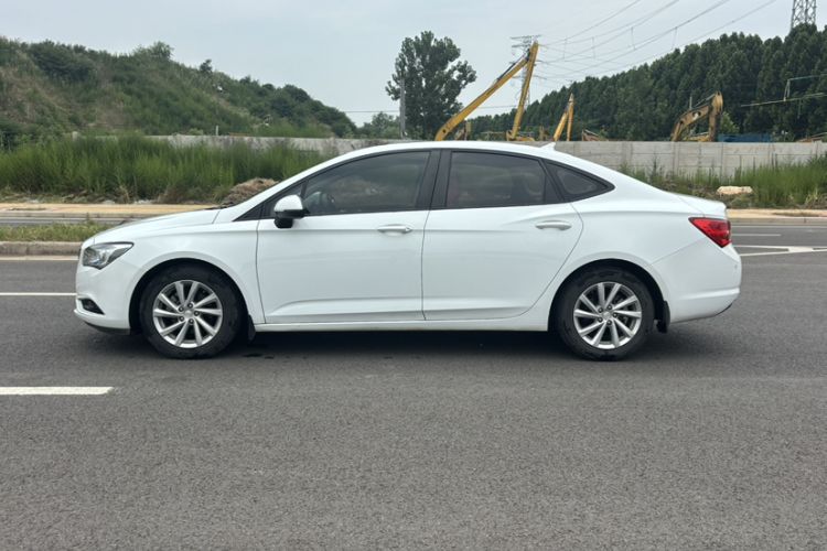 Used Buick Verano 2015 Sedan 15S Automatic Ambition Model Exterior 9