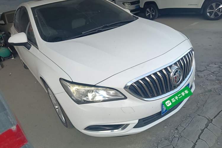 Used Buick Verano 2015 Sedan 15S Automatic Leading Model Front Right 45 Deg