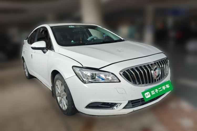 Used Buick Verano 2015 Sedan 20T Dual-Clutch Leading Model Front Right 45 Deg