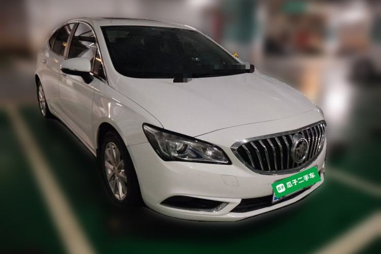 Used Buick Verano 2015 Sedan 20T Dual-Clutch Leading Model Front Right 45 Deg
