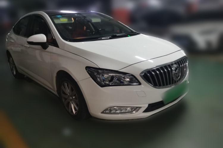Used Buick Verano 2015 Sedan 20T Dual-Clutch Leading Model Front Right 45 Deg