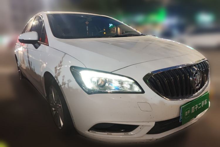 Used Buick Verano 2015 Sedan 15S Automatic Leading Model Front Right 45 Deg