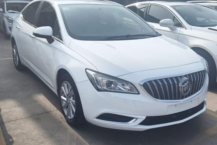 Used Buick Verano 2015 Sedan 15S Automatic Leading Model Front Right 45 Deg