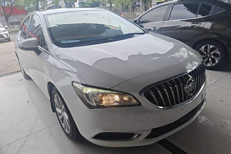 Used Buick Verano 2015 Sedan 15S Automatic Leading Model Front Right 45 Deg