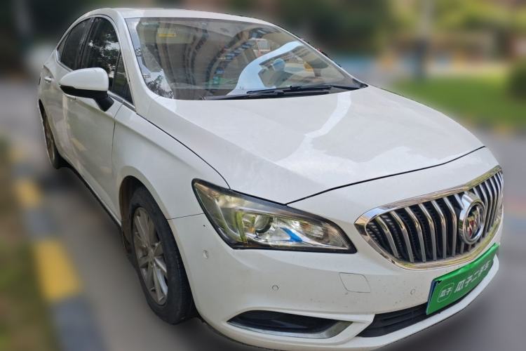 Used Buick Verano 2015 Sedan 20T Dual-Clutch Elite Model Front Right 45 Deg