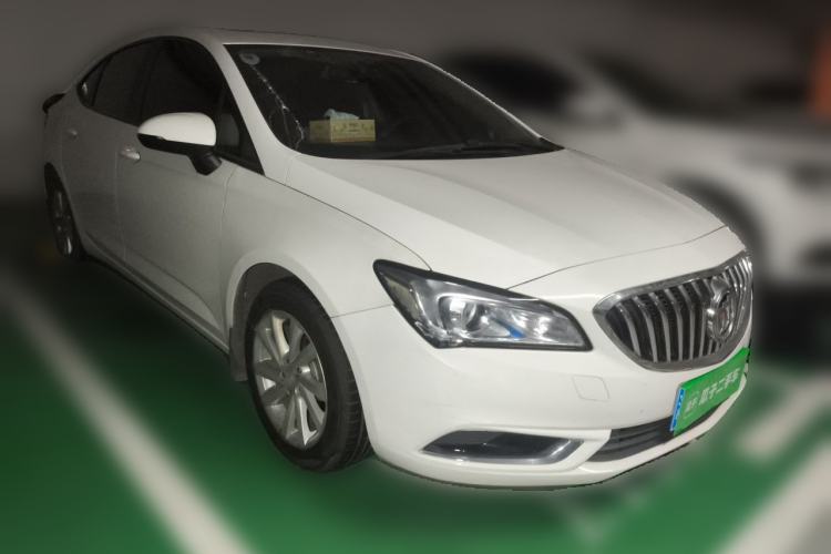 Used Buick Verano 2015 Sedan 15S Automatic Leading Model Front Right 45 Deg