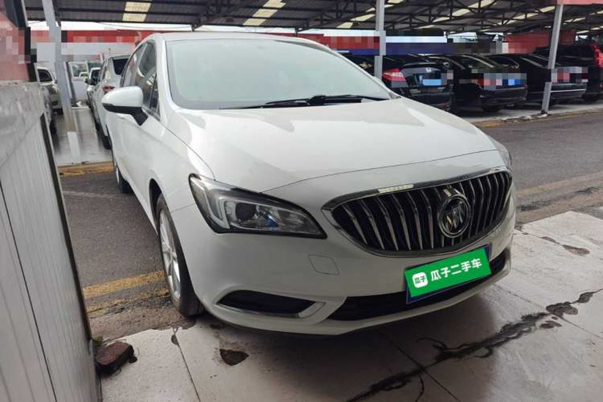 Used Buick Verano 2015 Sedan 20T Dual-Clutch Leading Model Front Right 45 Deg