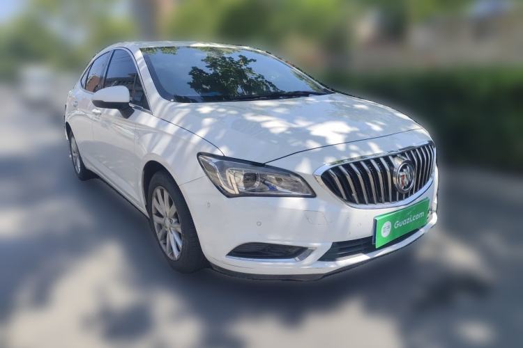Used Buick Verano 2015 Sedan 20T Dual-Clutch Elite Model Front Right 45 Deg