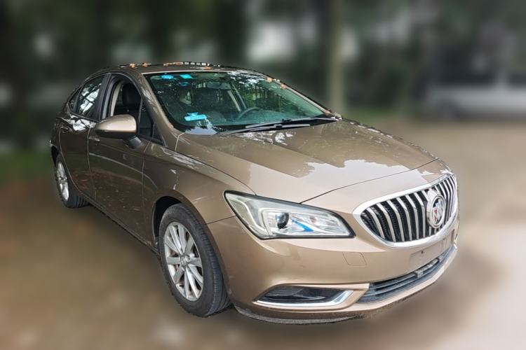 Used Buick Verano 2015 Sedan 20T Dual-Clutch Leading Model Front Right 45 Deg