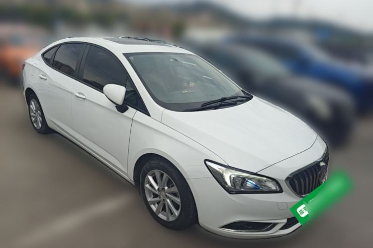 Used Buick Verano 2015 Sedan 15S Automatic Leading Model Front Right 45 Deg