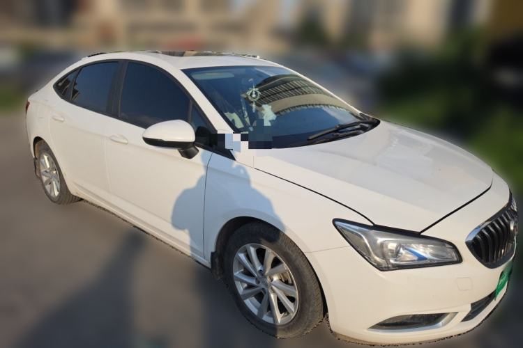 Used Buick Verano 2015 Sedan 15S Automatic Leading Model Front Right 45 Deg