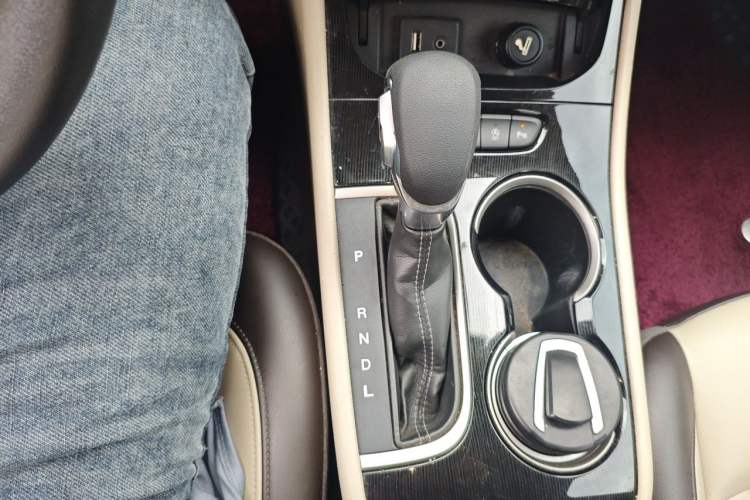 Used Buick Verano 2015 Sedan 15S Automatic Leading Model Gear Lever