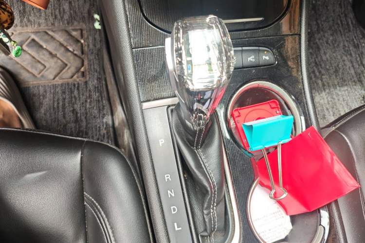 Used Buick Verano 2015 Sedan 20T Dual-Clutch Elite Model Gear Lever