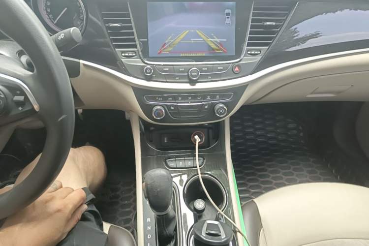 Used Buick Verano 2015 Sedan 15S Automatic Leading Model Gear Lever