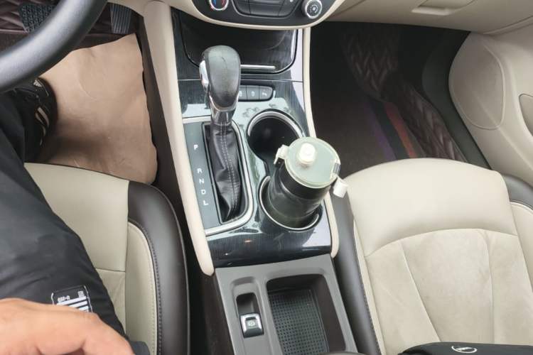 Used Buick Verano 2015 Sedan 15S Automatic Leading Model Gear Lever