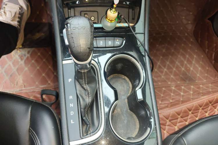 Used Buick Verano 2015 Sedan 20T Dual-Clutch Leading Model Gear Lever