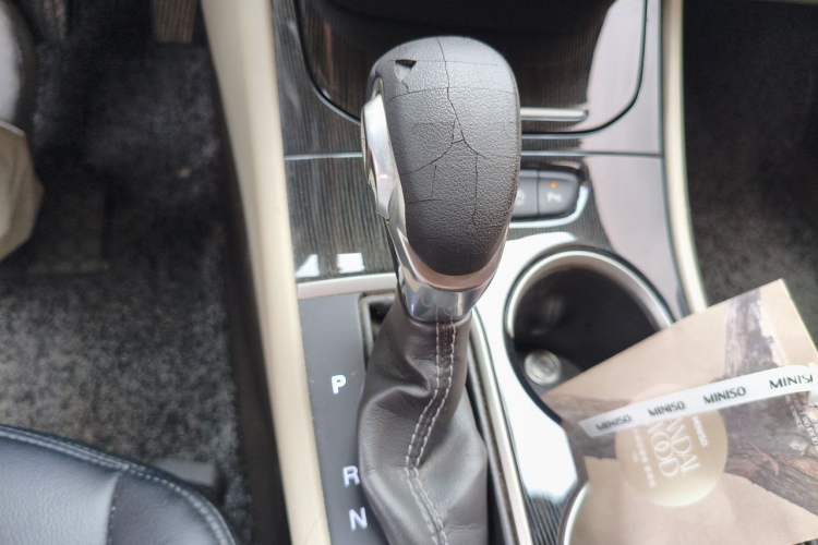 Used Buick Verano 2015 Sedan 15S Automatic Ambition Model Gear Lever