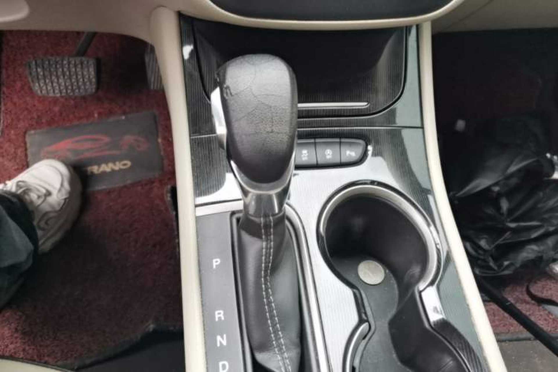 Used Buick Verano 2015 Sedan 15S Automatic Leading Model Gear Lever