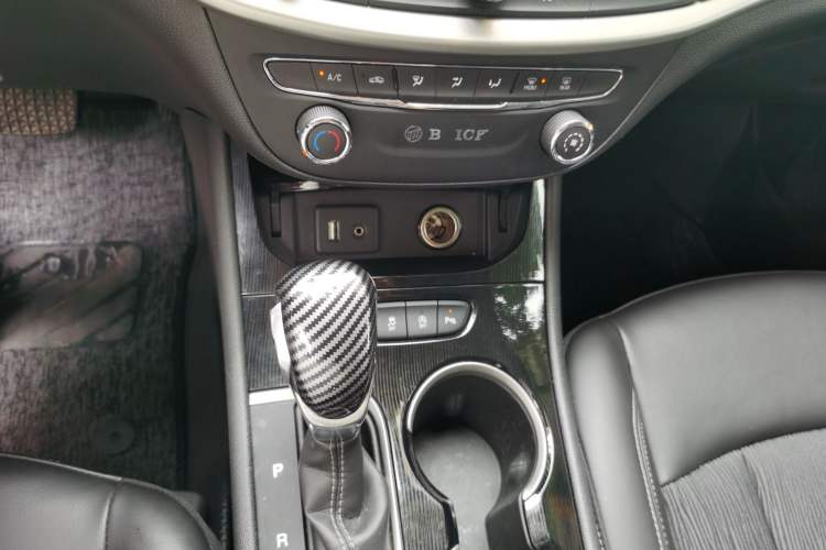 Used Buick Verano 2015 Sedan 20T Dual-Clutch Leading Model Gear Lever
