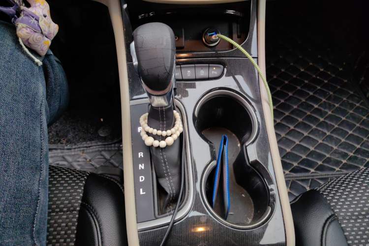Used Buick Verano 2015 Sedan 15S Automatic Ambition Model Gear Lever