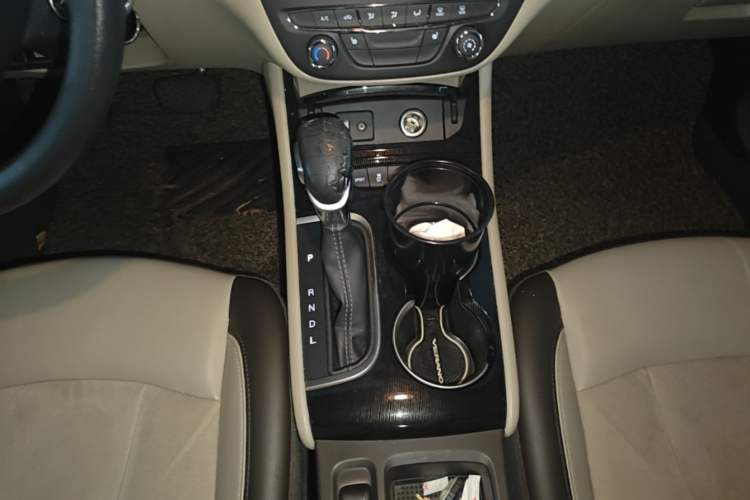 Used Buick Verano 2015 Sedan 15S Automatic Leading Model Gear Lever