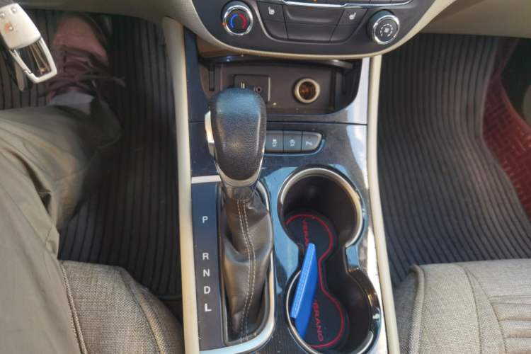 Used Buick Verano 2015 Sedan 15S Automatic Leading Model Gear Lever