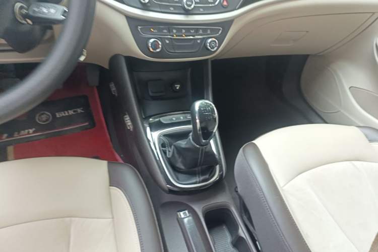 Used Buick Verano 2015 Sedan 15S Manual Leading Model Gear Lever