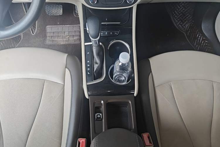 Used Buick Verano 2015 Sedan 15S Automatic Leading Model Gear Lever