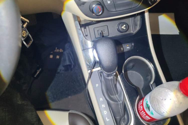 Used Buick Verano 2015 Sedan 15S Automatic Leading Model Gear Lever