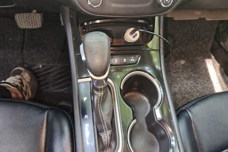 Used Buick Verano 2015 Sedan 20T Dual-Clutch Leading Model Gear Lever