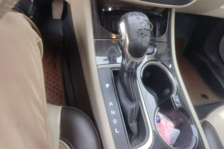 Used Buick Verano 2015 Sedan 15S Automatic Leading Model Gear Lever