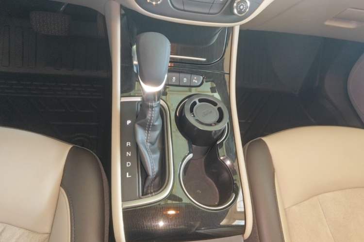 Used Buick Verano 2015 Sedan 15S Automatic Leading Model Gear Lever