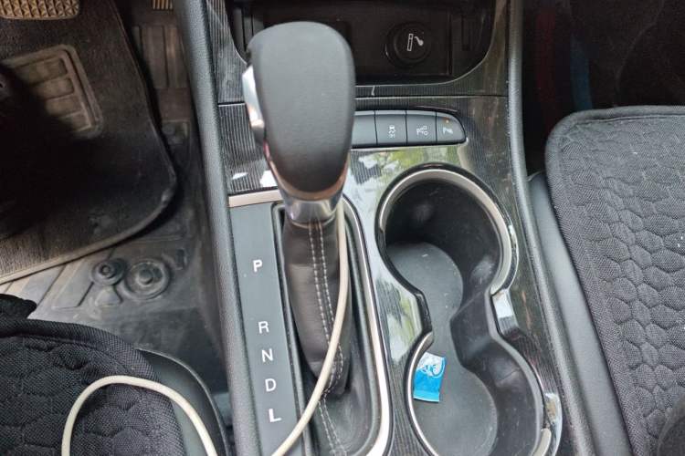 Used Buick Verano 2015 Sedan 20T Dual-Clutch Elite Model Gear Lever