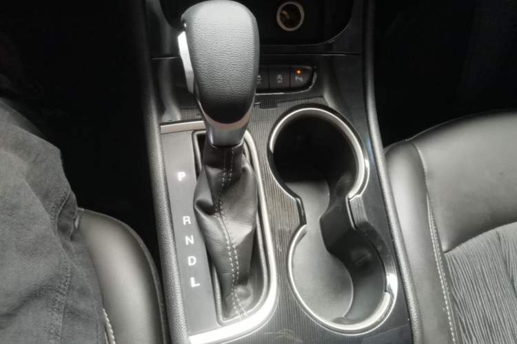 Used Buick Verano 2015 Sedan 20T Dual-Clutch Leading Model Gear Lever