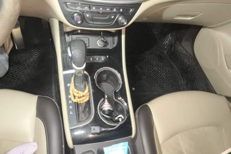 Used Buick Verano 2015 Sedan 15S Automatic Leading Model Gear Lever