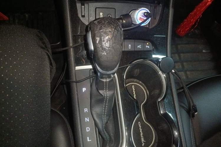 Used Buick Verano 2015 Sedan 20T Dual-Clutch Elite Model Gear Lever