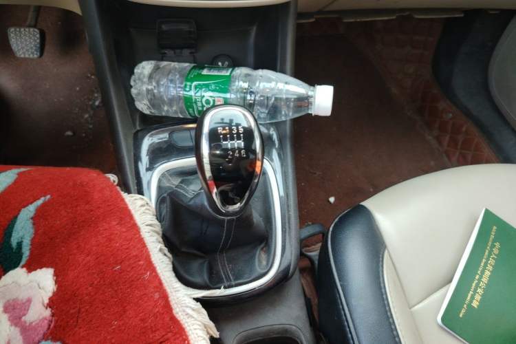 Used Buick Verano 2015 Sedan 15S Manual Entry-Level Model Gear Lever