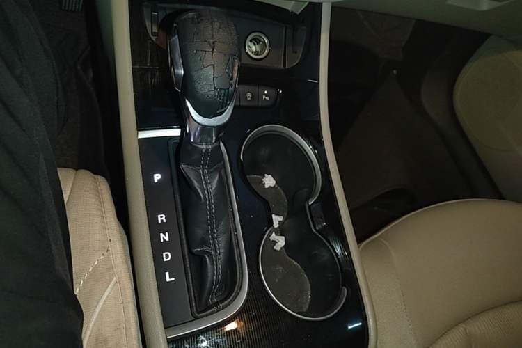 Used Buick Verano 2015 Sedan 15S Automatic Ambition Model Gear Lever