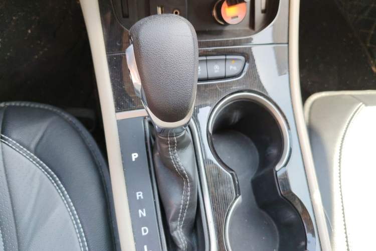 Used Buick Verano 2015 Sedan 15S Automatic Ambition Model Gear Lever
