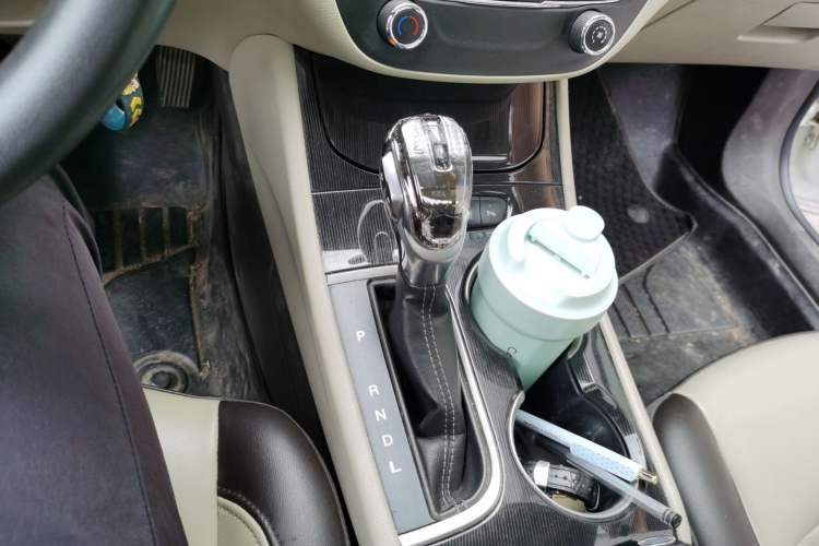 Used Buick Verano 2015 Sedan 15S Automatic Leading Model Gear Lever