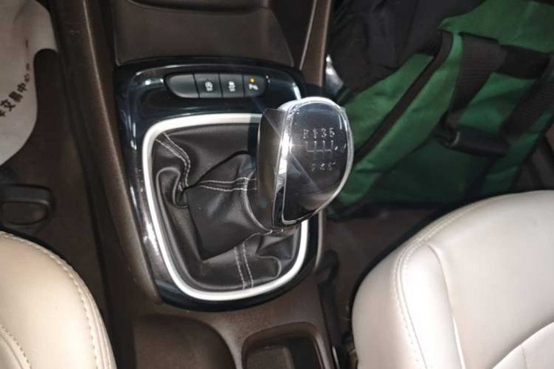 Used Buick Verano 2015 Sedan 15S Manual Entry-Level Model Gear Lever
