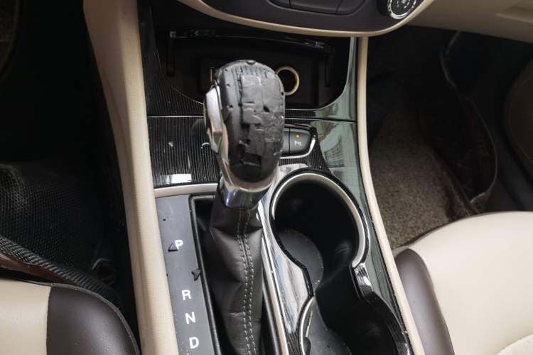 Used Buick Verano 2015 Sedan 15S Automatic Leading Model Gear Lever
