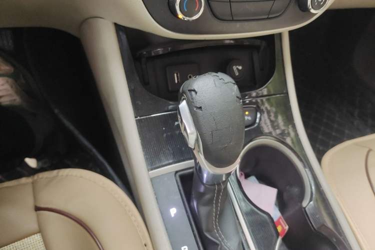 Used Buick Verano 2015 Sedan 15S Automatic Leading Model Gear Lever