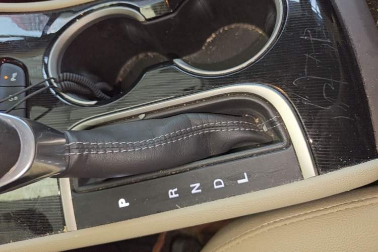 Used Buick Verano 2015 Sedan 15S Automatic Ambition Model Gear Lever