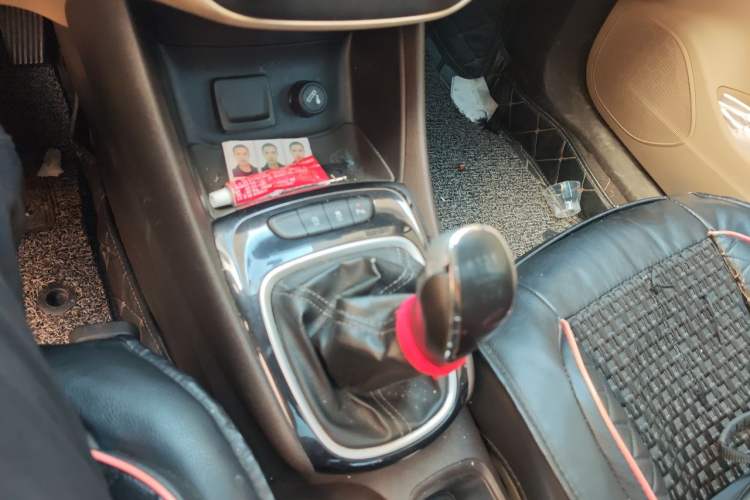 Used Buick Verano 2015 Sedan 15S Manual Entry-Level Model Gear Lever