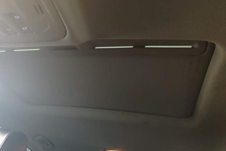 Used Buick Verano 2015 Sedan 20T Dual-Clutch Leading Model Headliner
